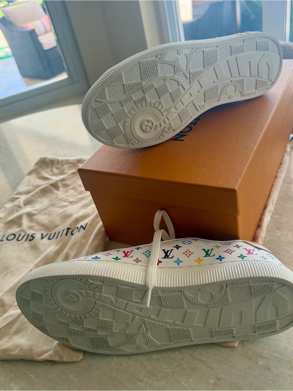 Louis Vuitton White Multicolor Monogram Low-Top Sneakers - Picture 4 of 8